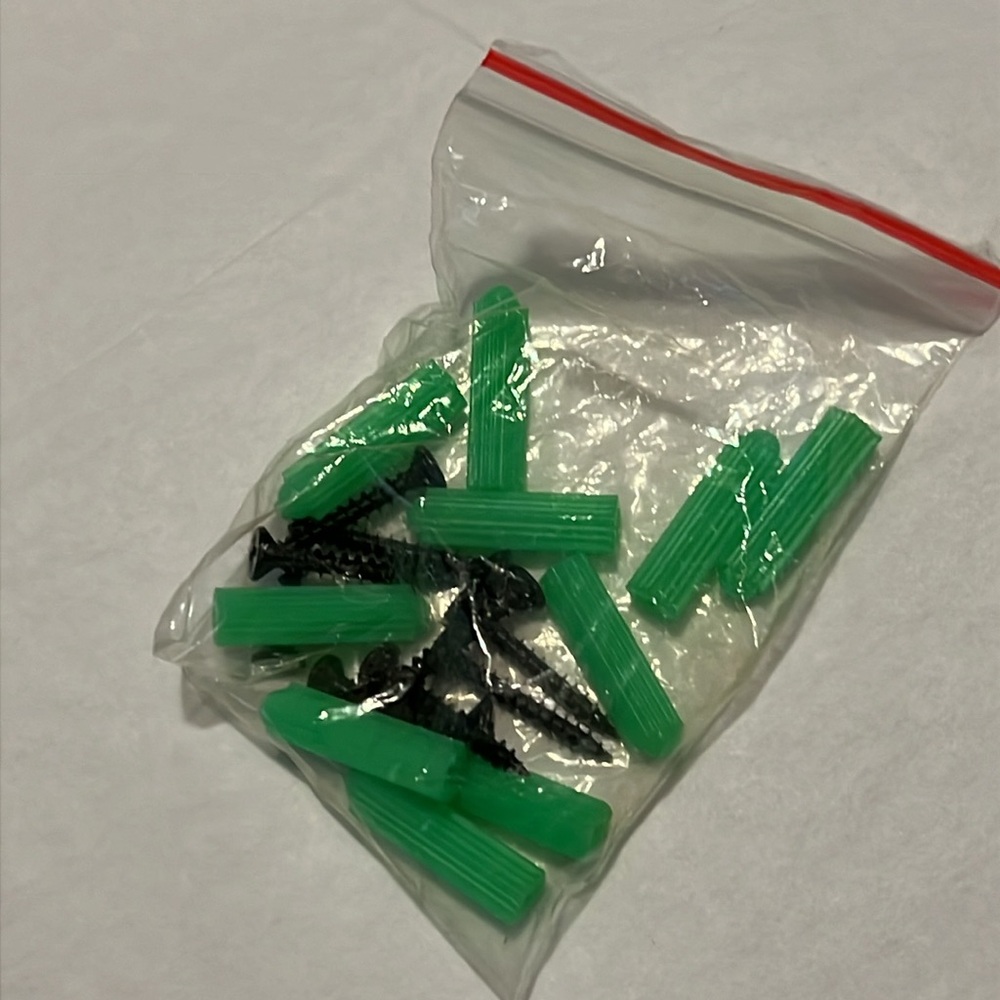 NIB HAT RACK w/20 CLIPS - Picture 3 of 4